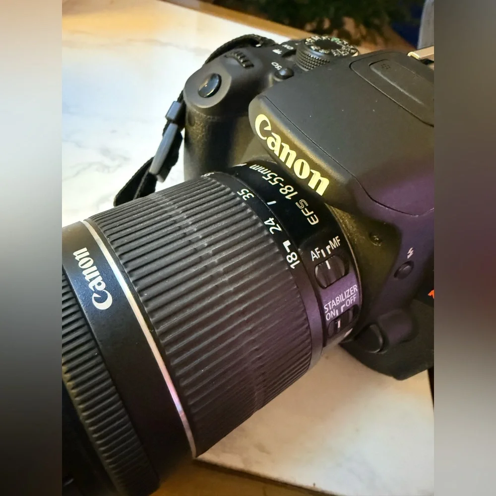 Canon EOS Rebel T5i DSLR Camera - Black (barely used)